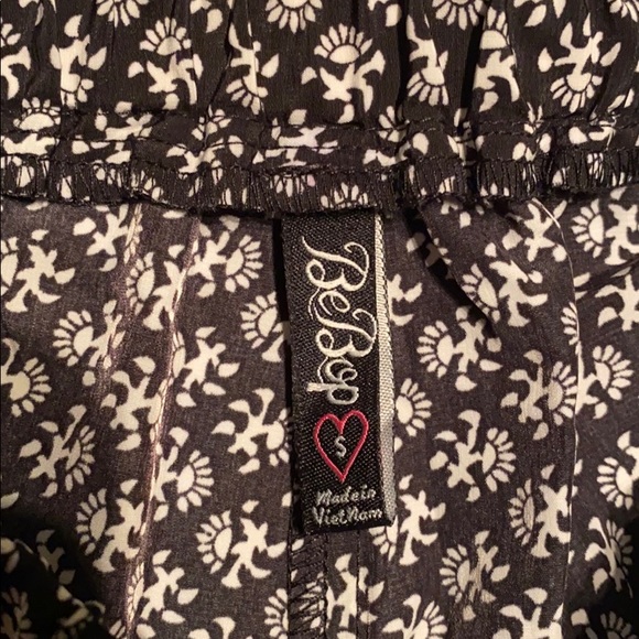 BEBOP WOMEN'S SOFT PRINT SHORTS SIZE SMALL - Picture 4 of 5